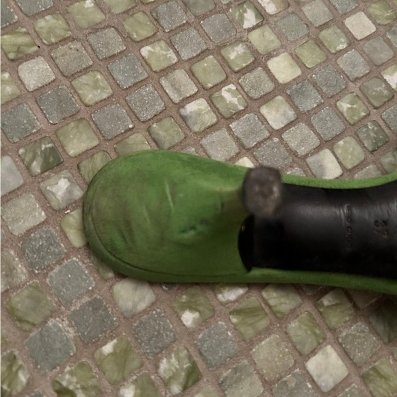 Prada heels - Picture 7 of 7